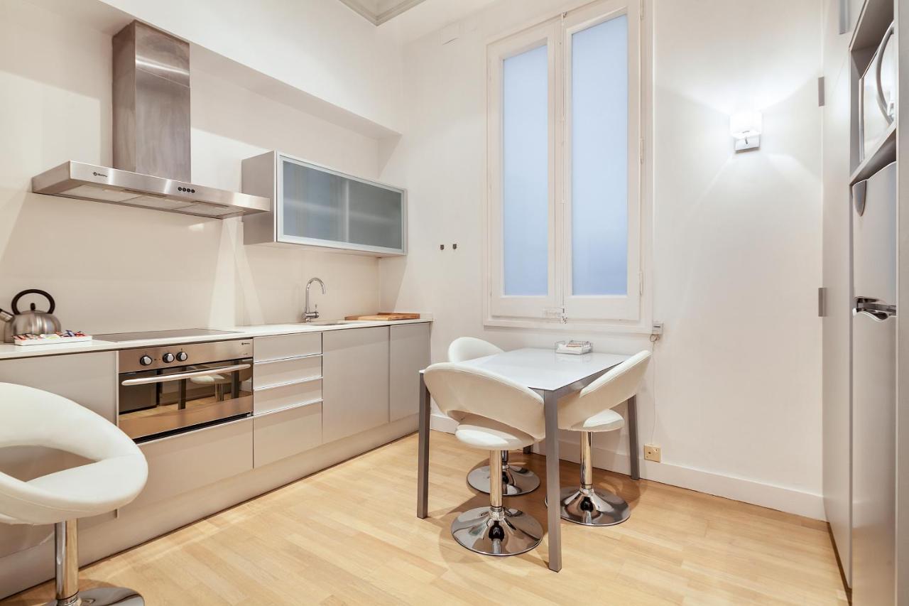 Uma Suites Rambla Catalunya 22 Barcelona Buitenkant foto