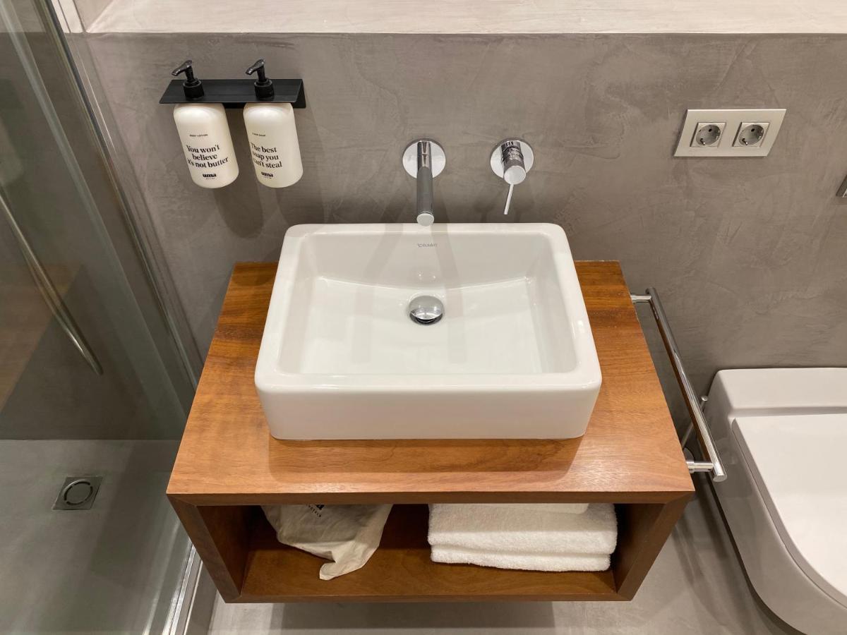 Uma Suites Rambla Catalunya 22 Barcelona Buitenkant foto