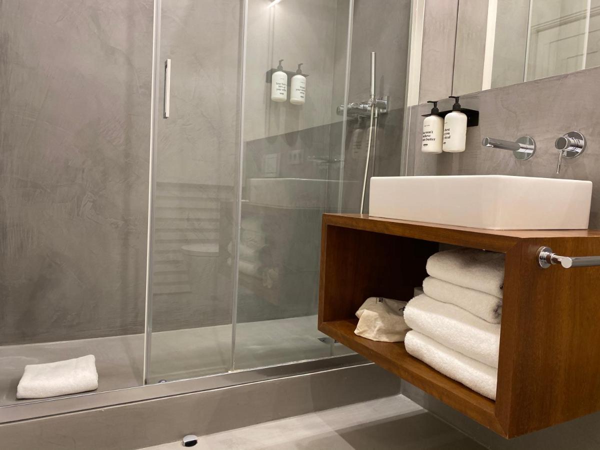 Uma Suites Rambla Catalunya 22 Barcelona Buitenkant foto