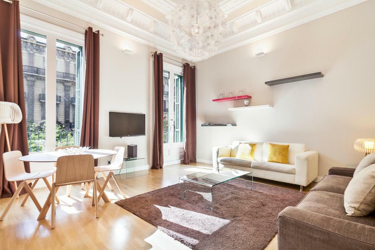 Uma Suites Rambla Catalunya 22 Barcelona Buitenkant foto